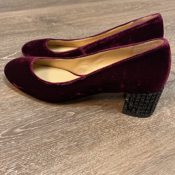 MICHAEL Michael Kors Shoes - Michael Kors Arabella heel studded kitten pumps 6.5